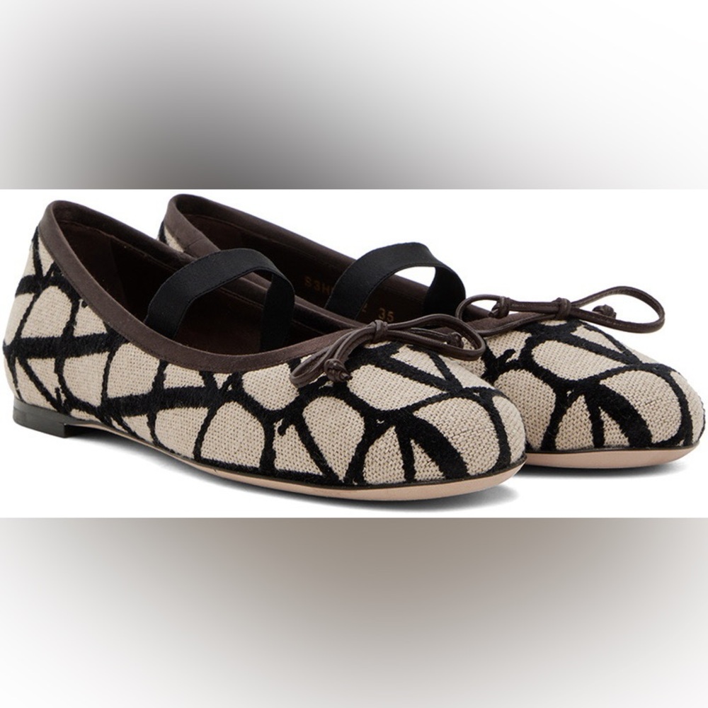 Valentino Garavani Toile Iconographe Slip-On Ballerina Black Beige Black 42